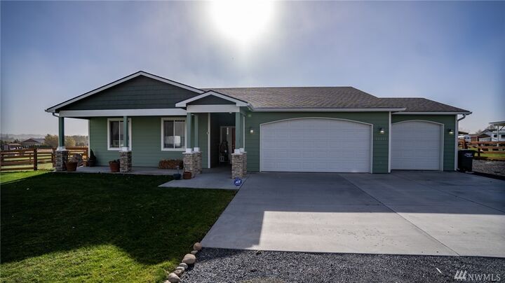 Property Photo:  10315 Road 5.9 NE  WA 98837 