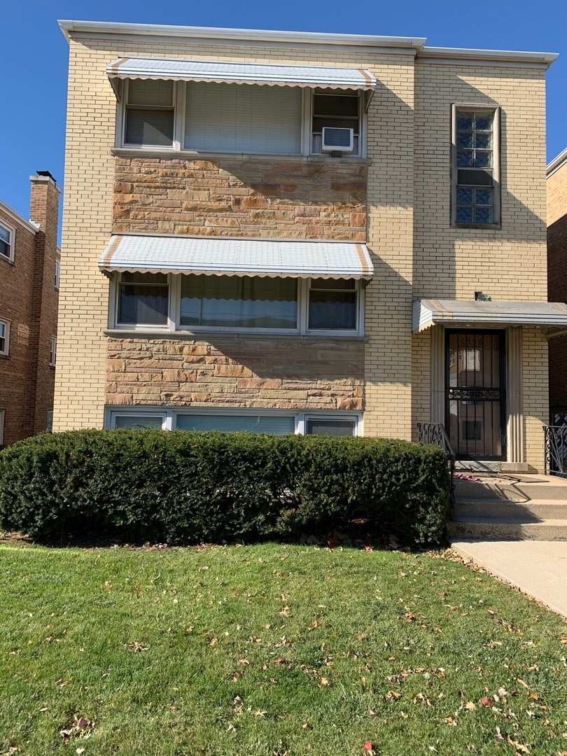 Property Photo: 6556 N Harlem Avenue 1 IL 60631