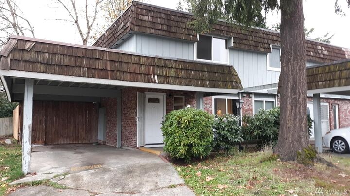 Property Photo: 13950 SE 173rd Place 1 WA 98058