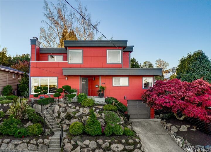 2569 25th Ave W  Seattle WA 98199 photo