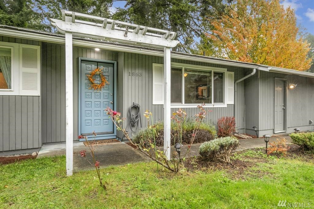 Property Photo:  1863 NW Forest Creek Dr  WA 98383 