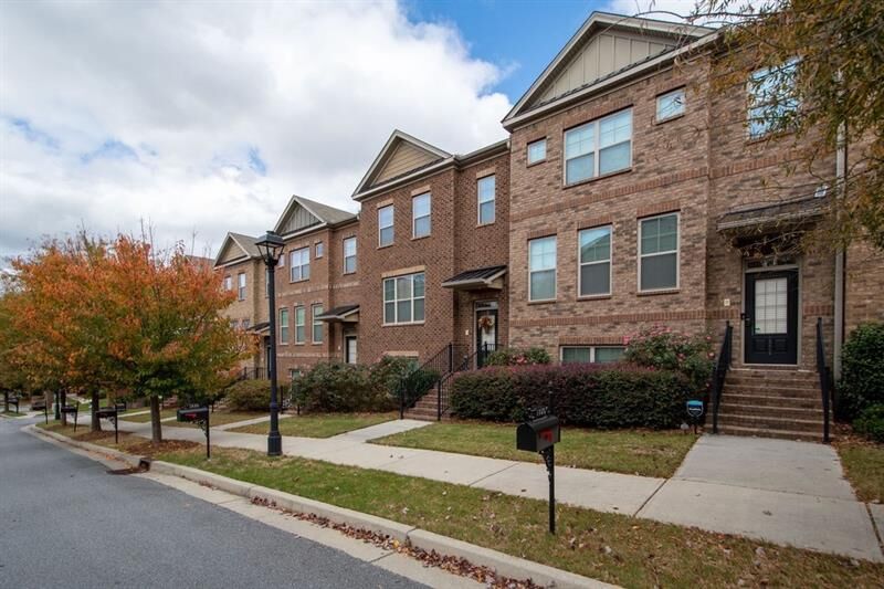 Property Photo:  1830 Jardin Court  GA 30022 