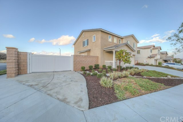 Property Photo:  28320 Desert Varnish Way  CA 92563 