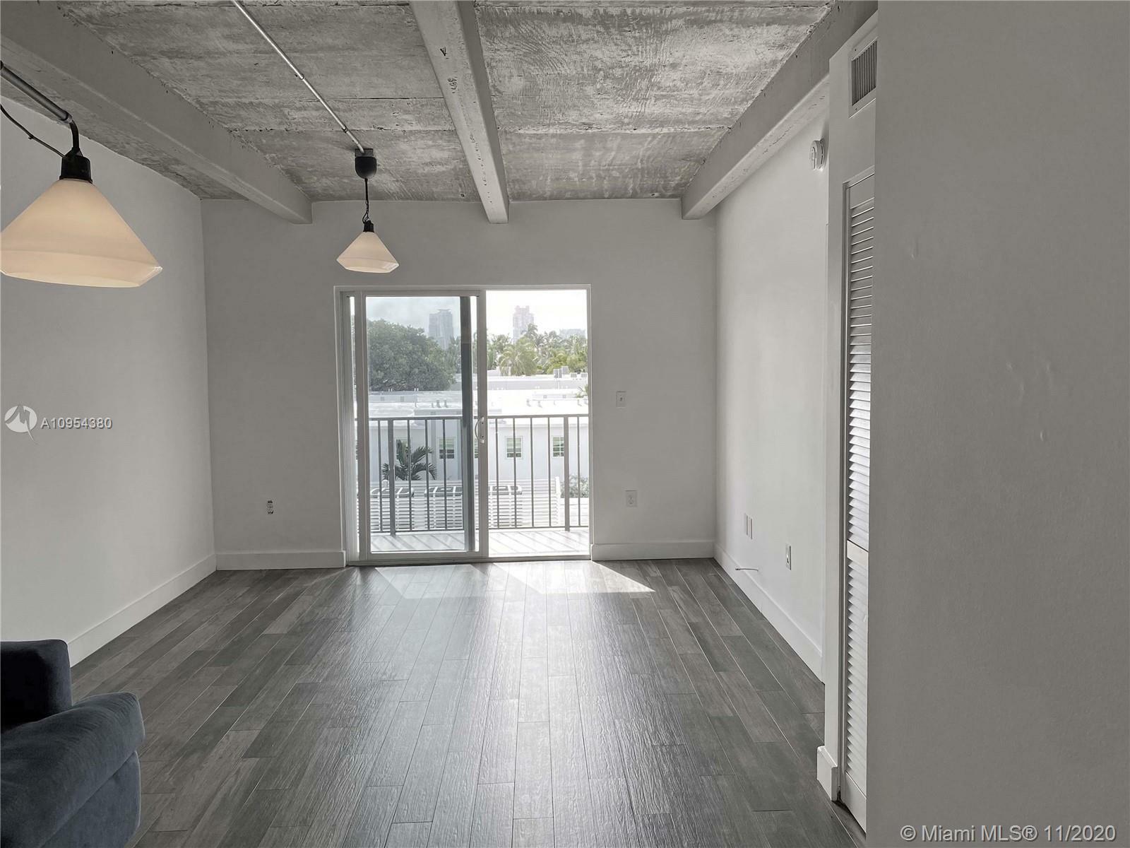 Property Photo: 1605 Meridian Ave 402 FL 33139