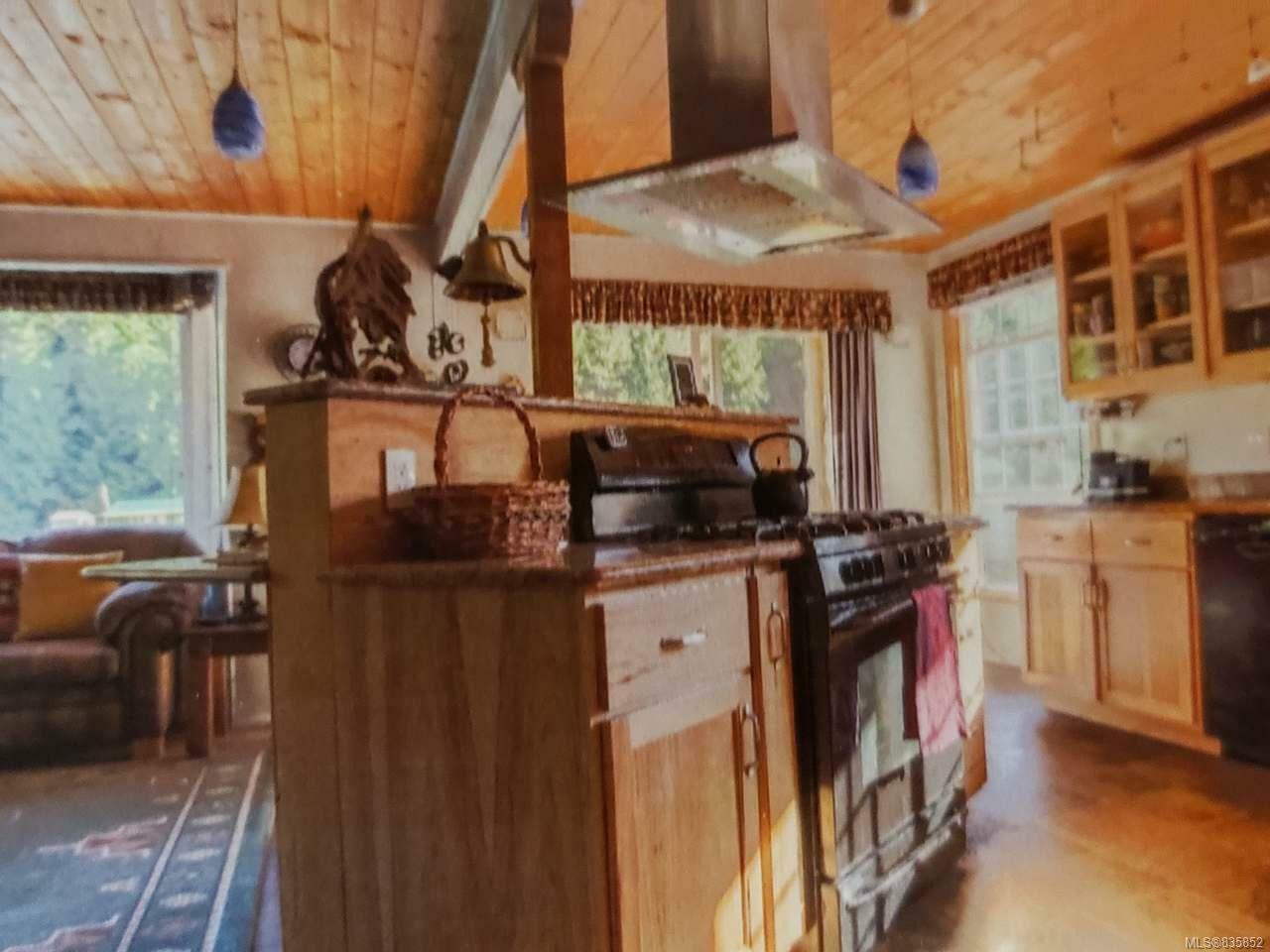 Property Photo: 39 Canoe Pass BC V0R 2B0