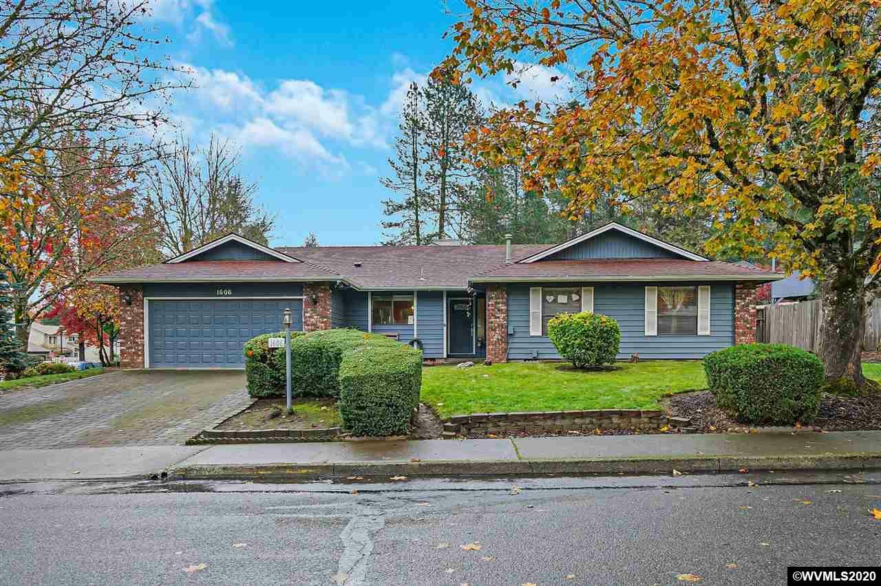 1606  Cinnamon Hill Dr SE  Salem OR 97306 photo