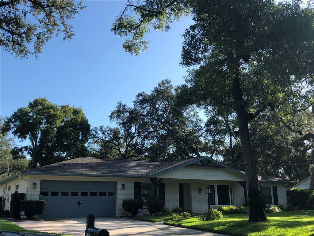 Property Photo:  608 Hitching Post Drive  FL 33511 