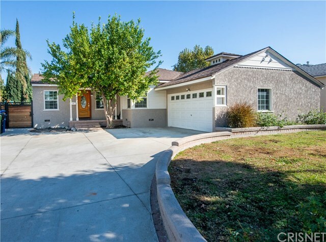 Property Photo:  6212 Topeka Drive  CA 91335 