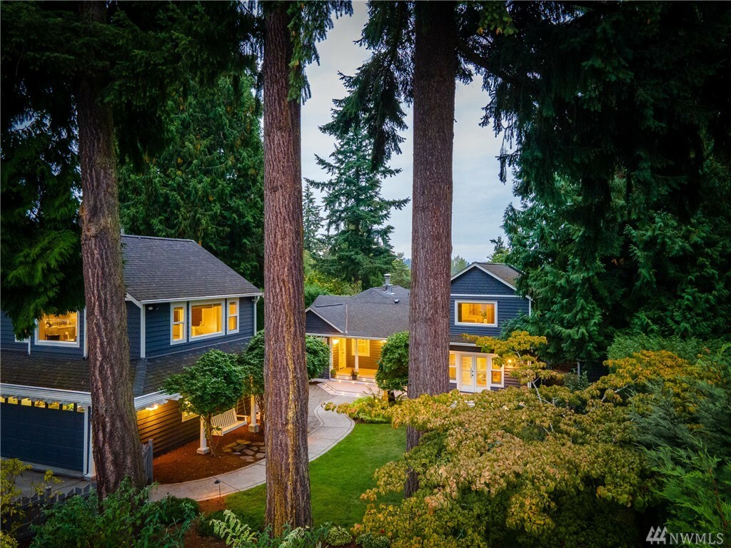 Property Photo: 10024 116th Ave NE WA 98033