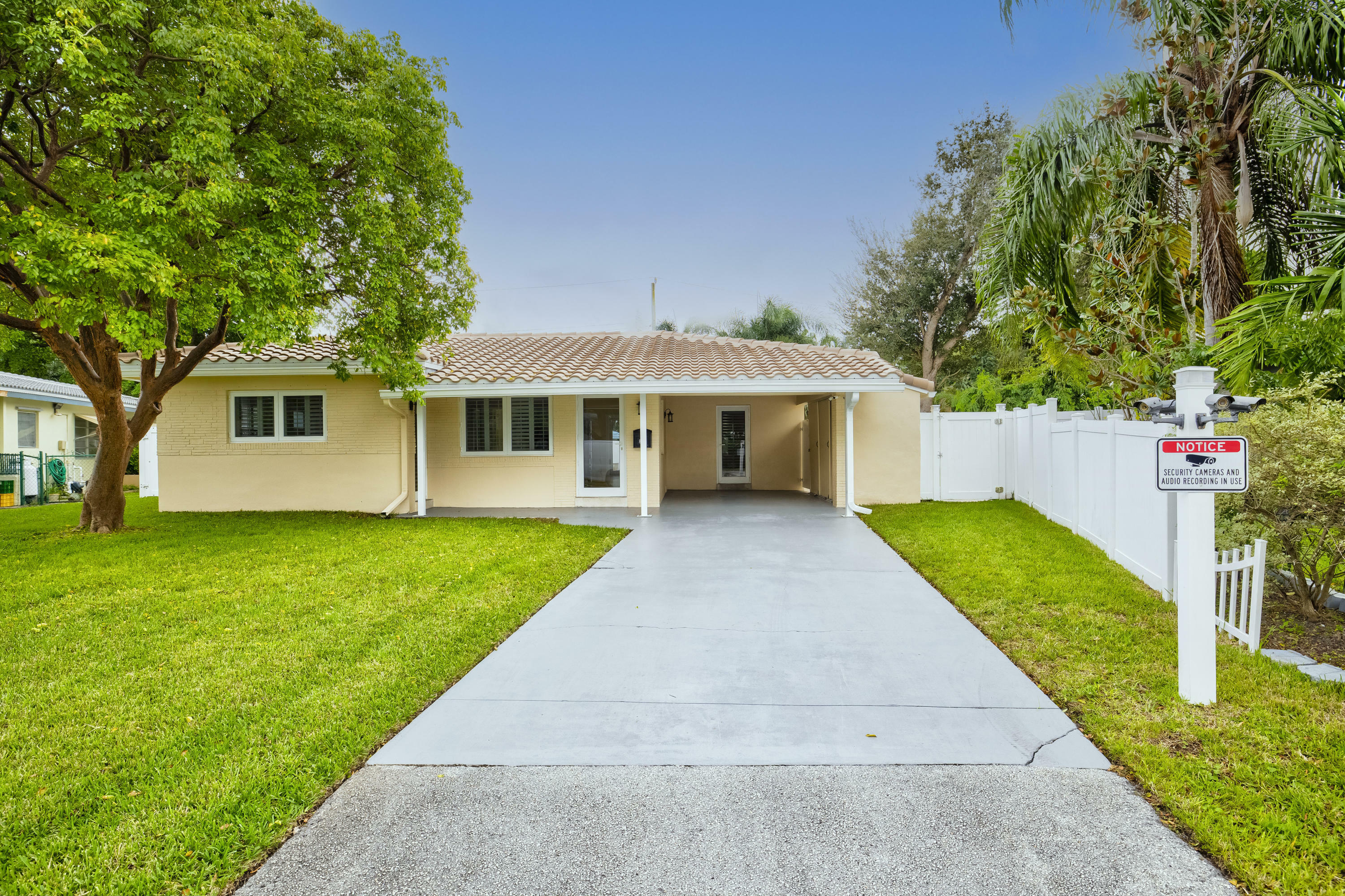 800 NE 48th Street  Oakland Park FL 33334 photo