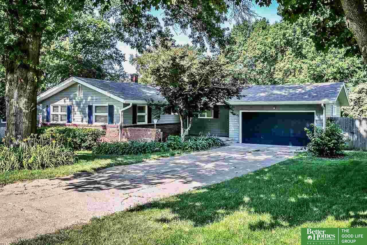 Property Photo:  2532 S 87th  NE 68124 