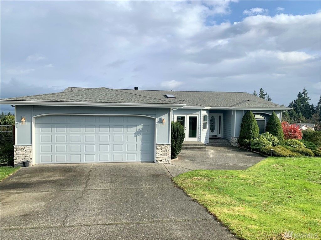 Property Photo: 6755 Viewmont Dr. Clinton WA 98236