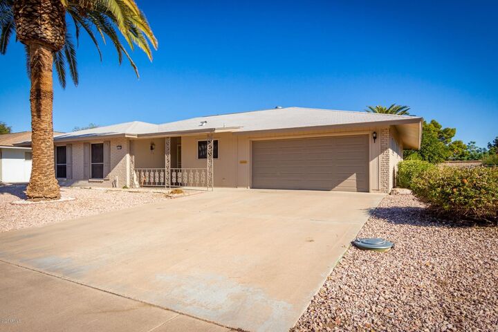 Property Photo: 14205 N Tumblebrook Way AZ 85351