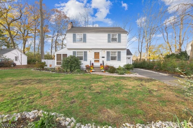 Property Photo:  142 Bryant Ave  NJ 07081 