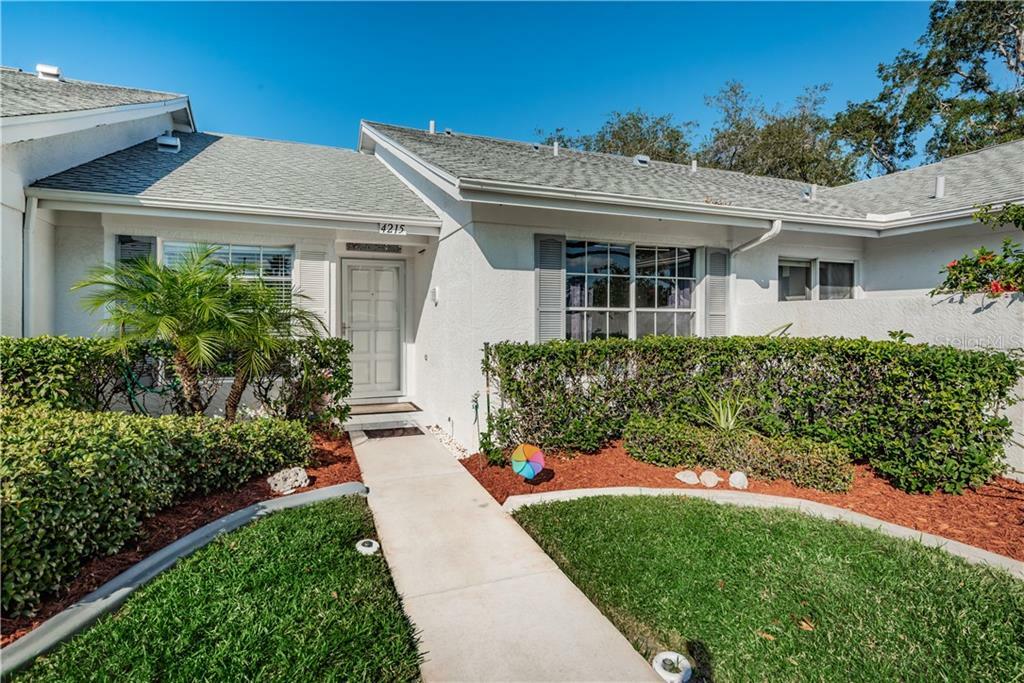 Property Photo:  4215 Castlewood Drive  FL 34691 