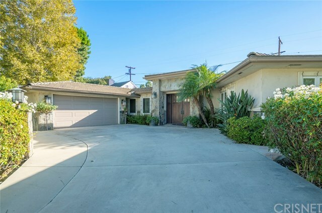 Property Photo: 13454 Valleyheart Drive N CA 91423