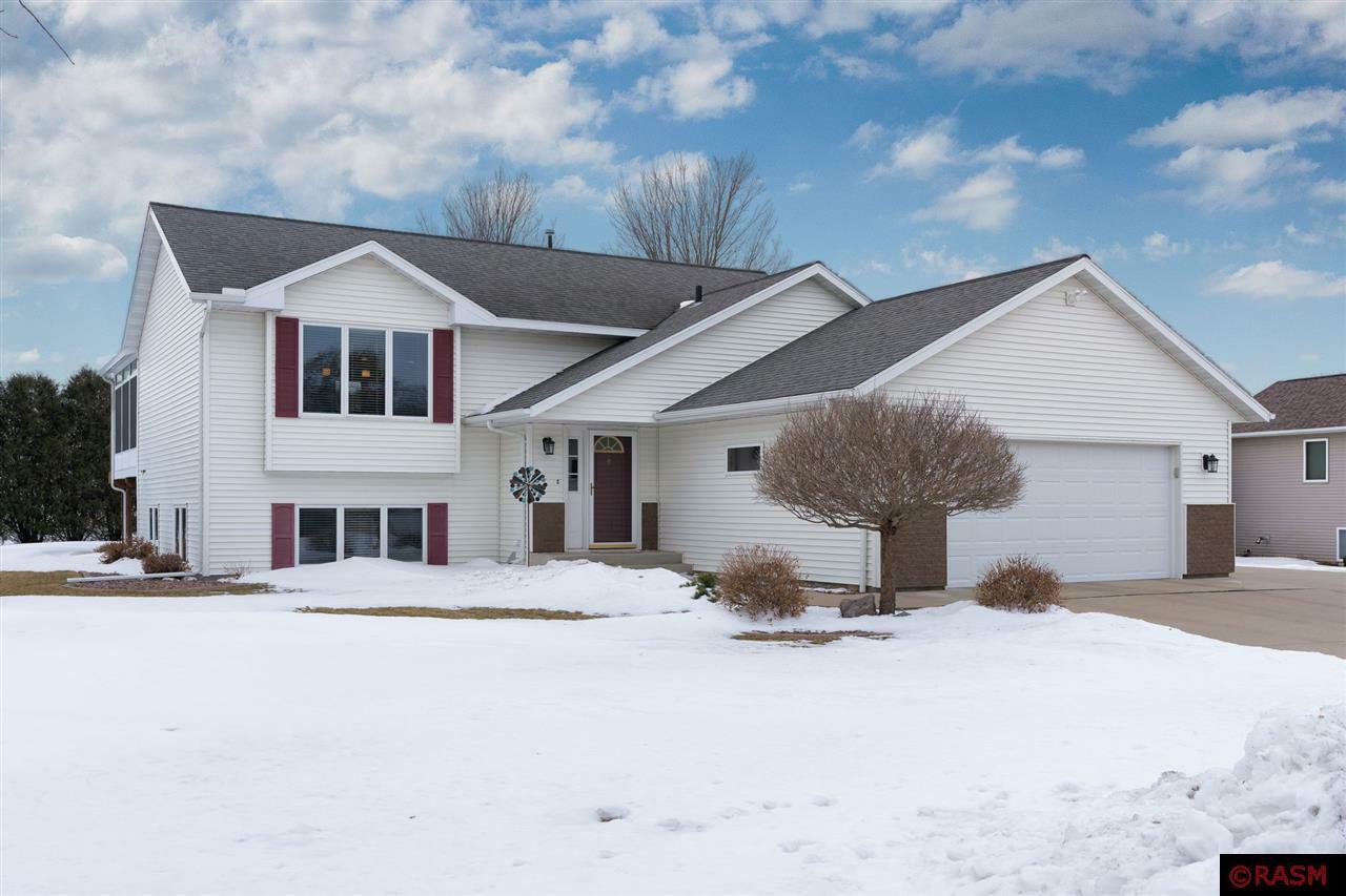 Property Photo: 605 Miller Lane MN 56080