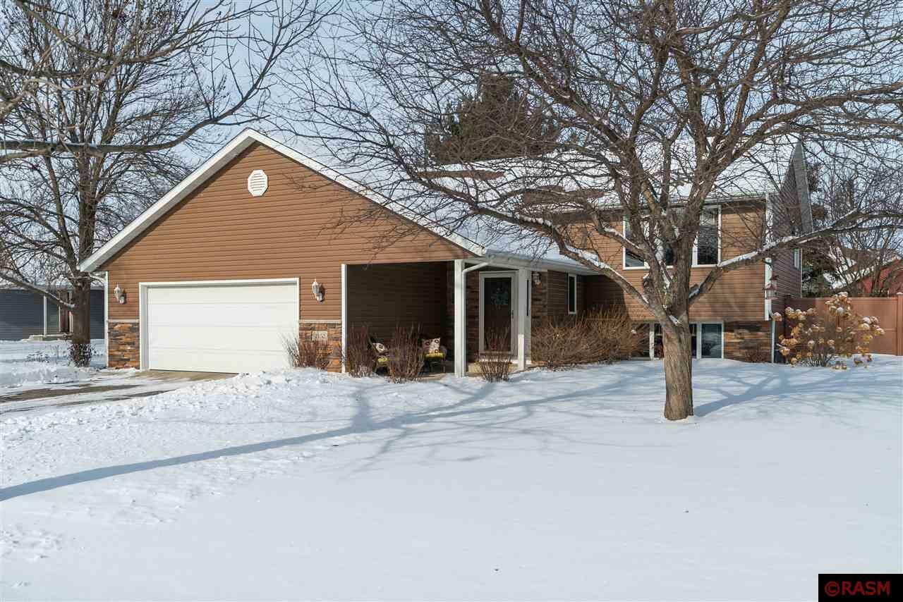 Property Photo: 2152 Northridge Drive MN 56003