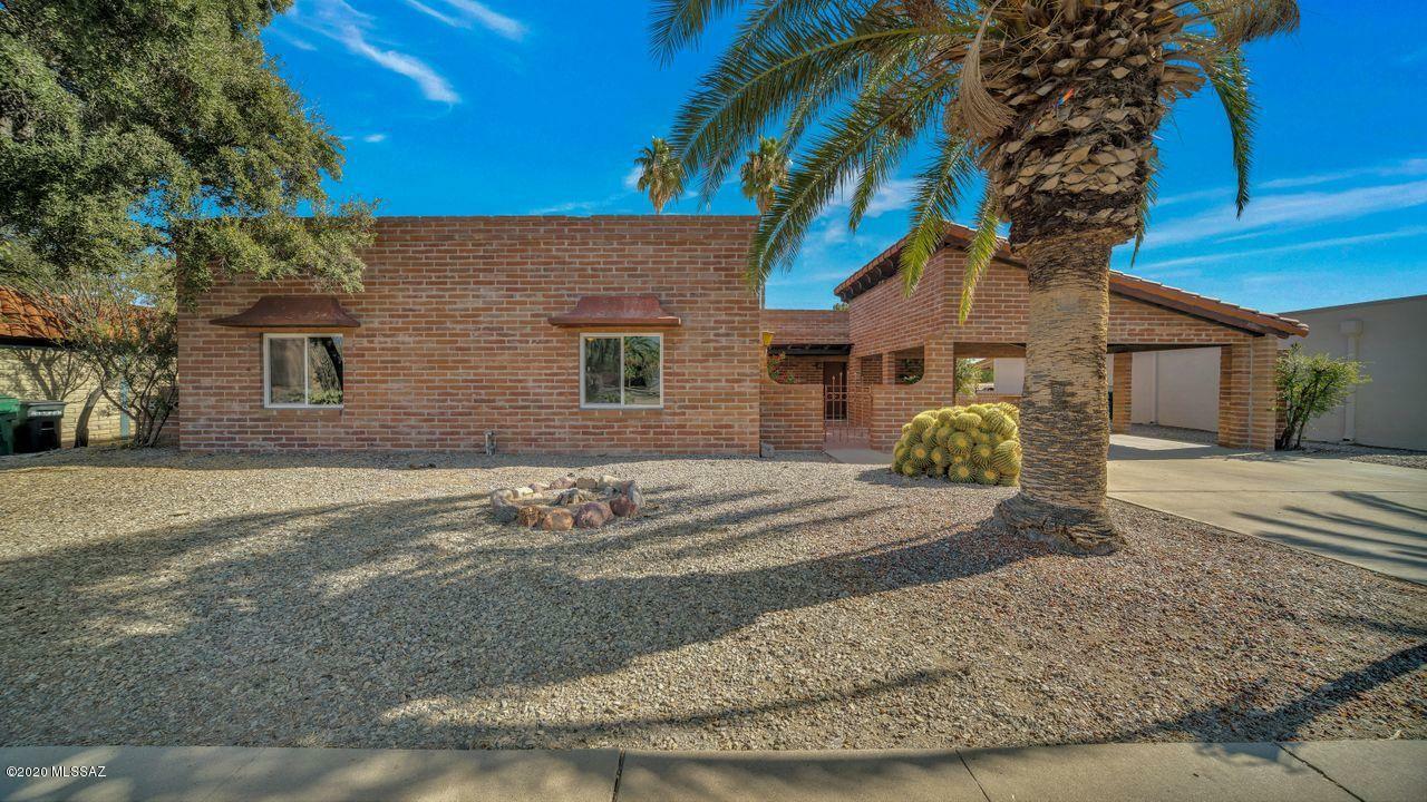 Property Photo:  742 N Abrego Drive  AZ 85614 