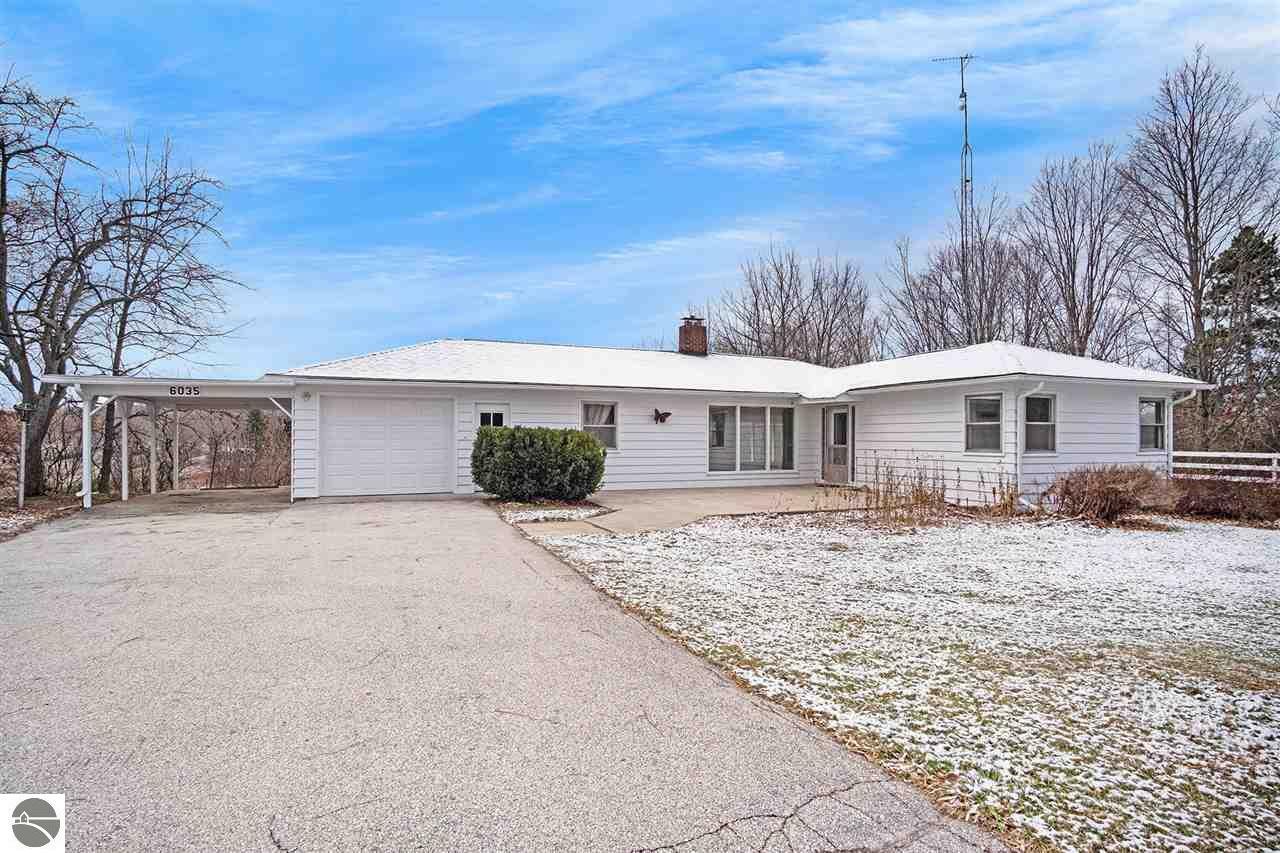 Property Photo: 6035 Smeltzer Road MI 49635