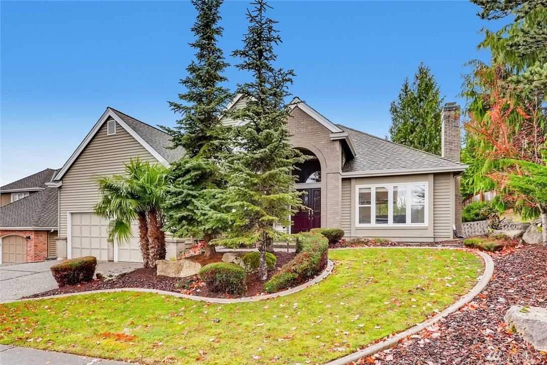 Property Photo: 8227 127th Place SE WA 98056