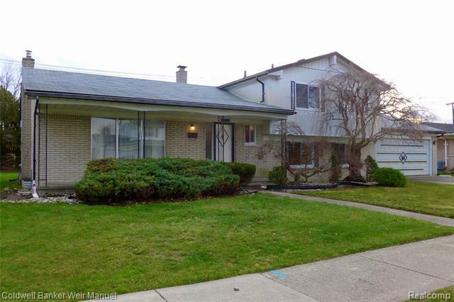 Property Photo:  11136 Irene Avenue  MI 48093 