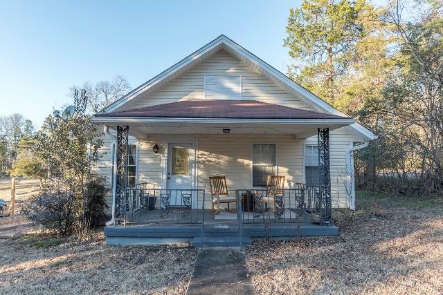 Property Photo:  610 Greensboro St  MS 39759 