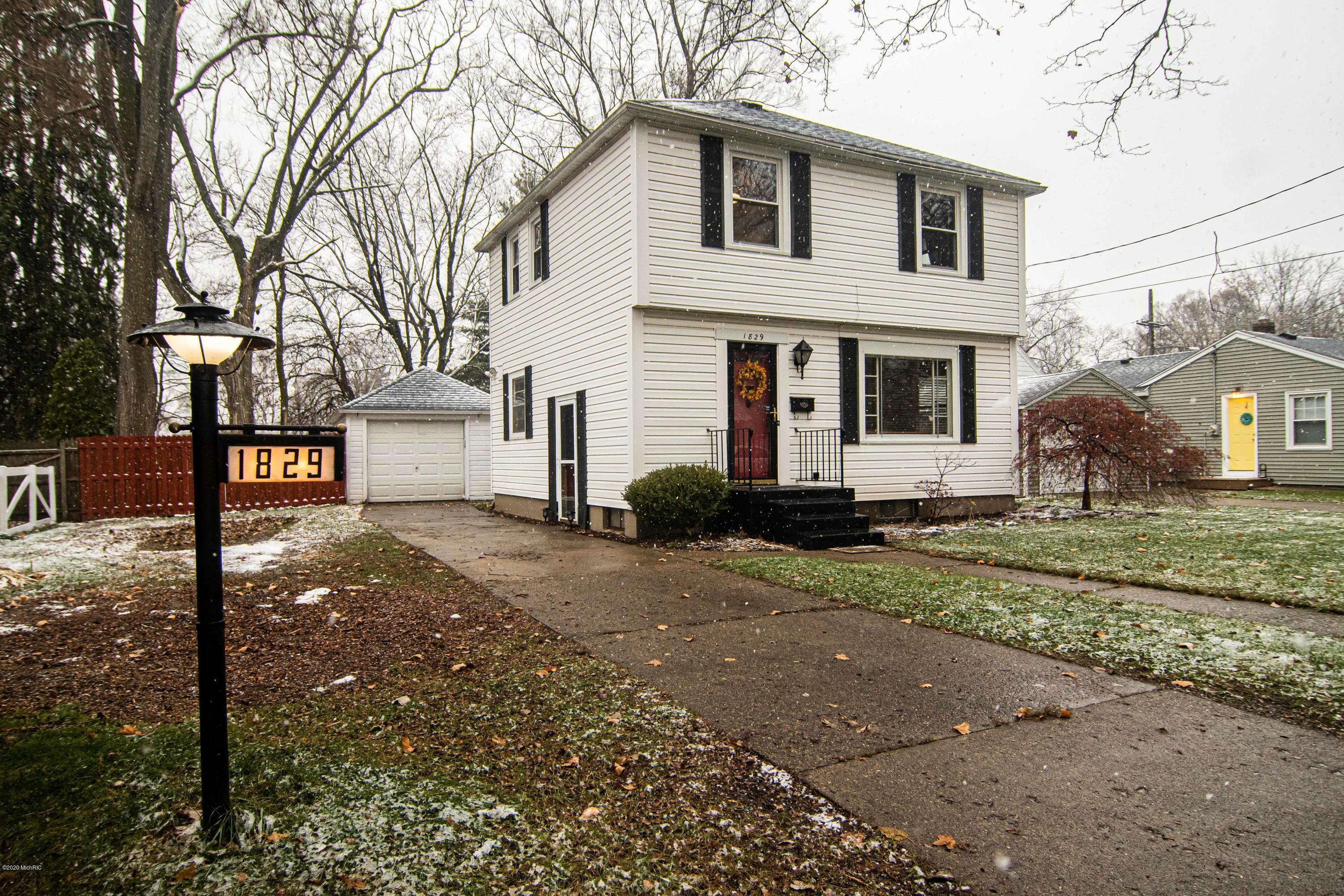 Property Photo:  1829 Blaine Avenue SE  MI 49507 