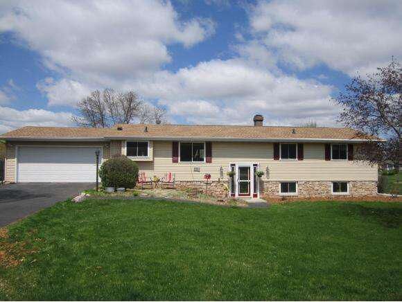 Property Photo:  W4800 Spring Hill Dr  WI 54169-9750 