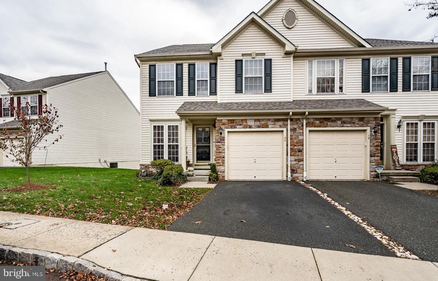 Property Photo:  20 Creekside Drive  PA 19464 