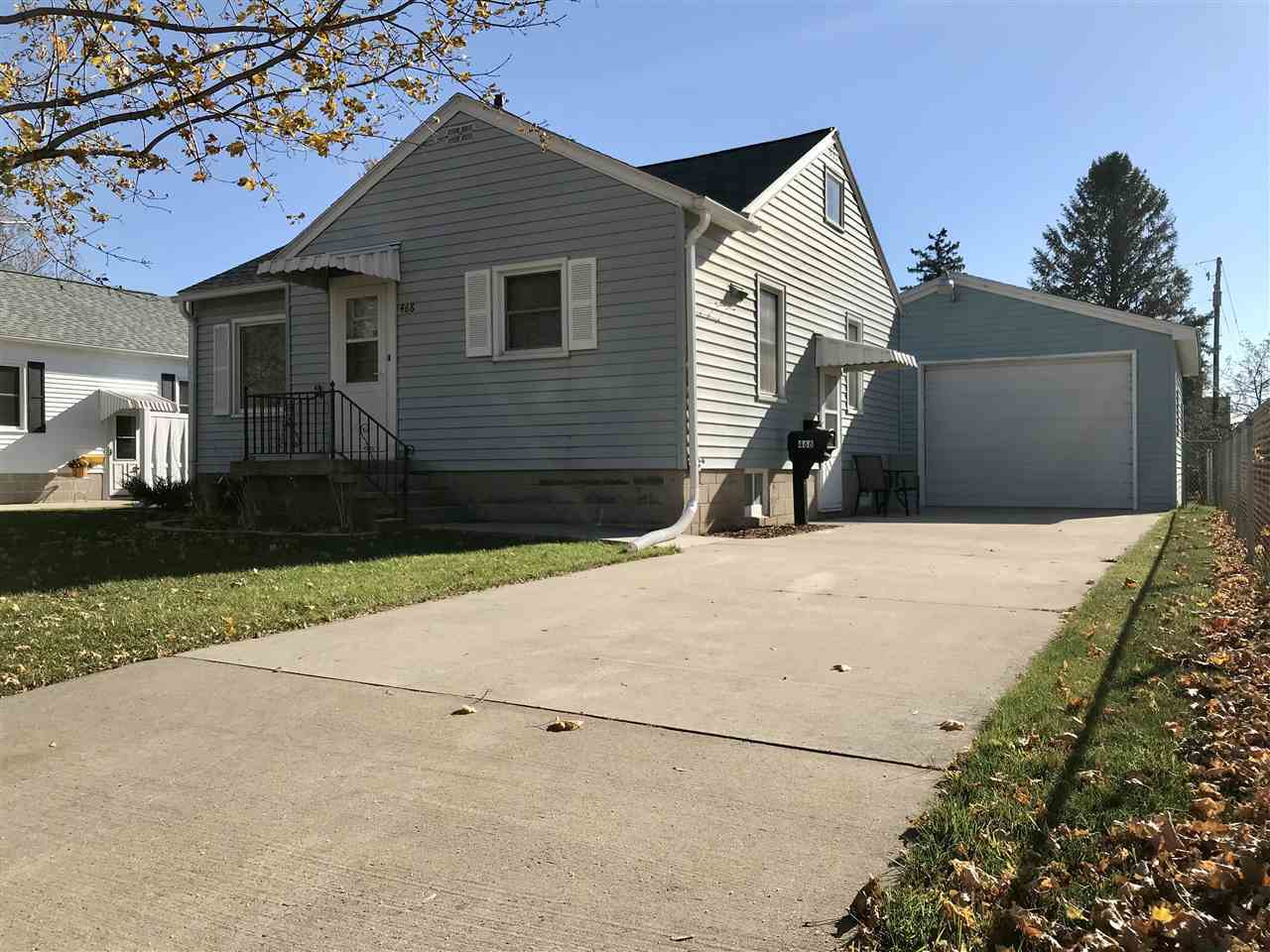 Property Photo:  468 E Johnson Street  WI 54935-3652 