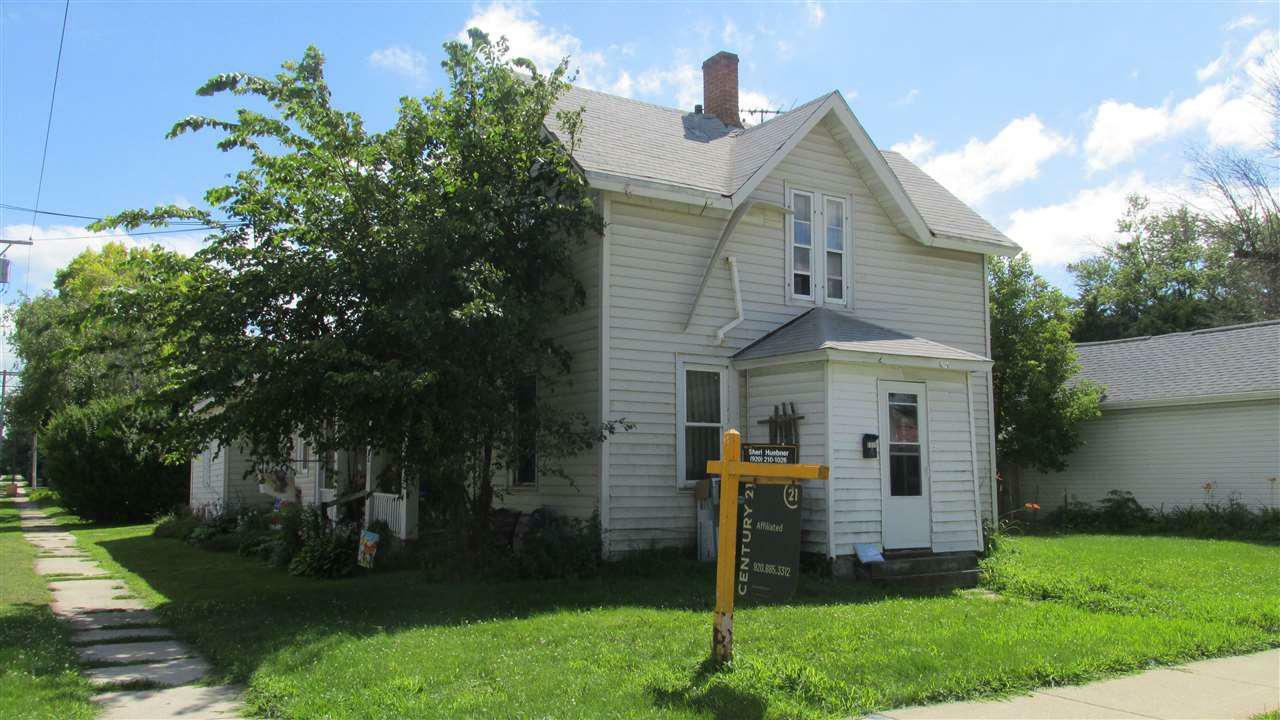 Property Photo:  627 East Main St  WI 53963 