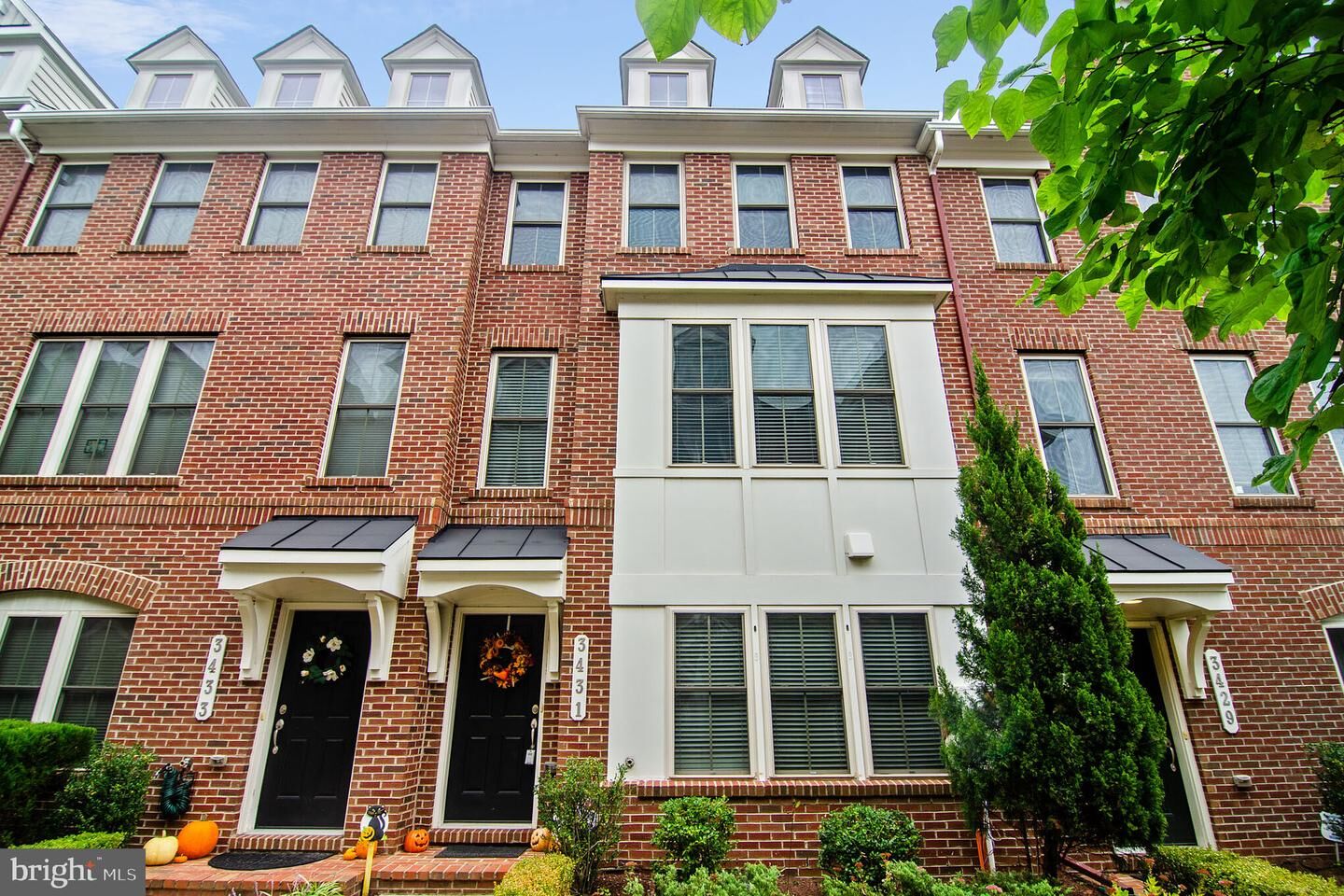 Property Photo: 3431 Kemper Road VA 22206