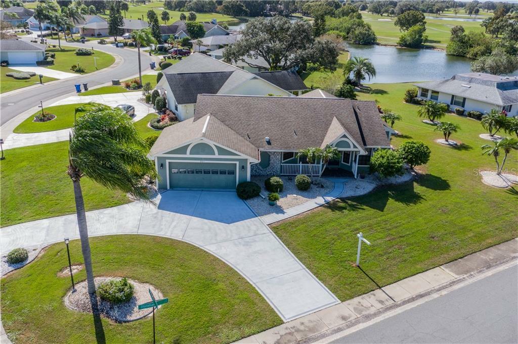 Property Photo:  301 Brockfield Drive  FL 33573 