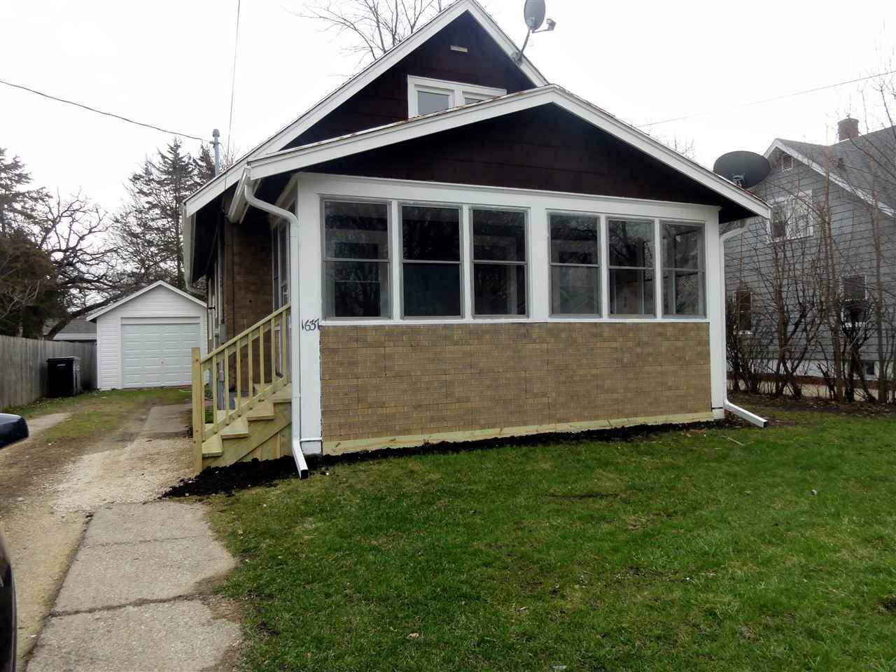 Property Photo:  1637 Prairie Ave  WI 53511 