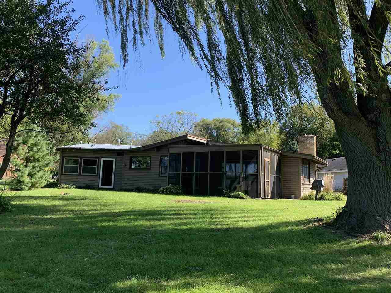 Property Photo:  2584 South Riverside Dr  WI 53511 