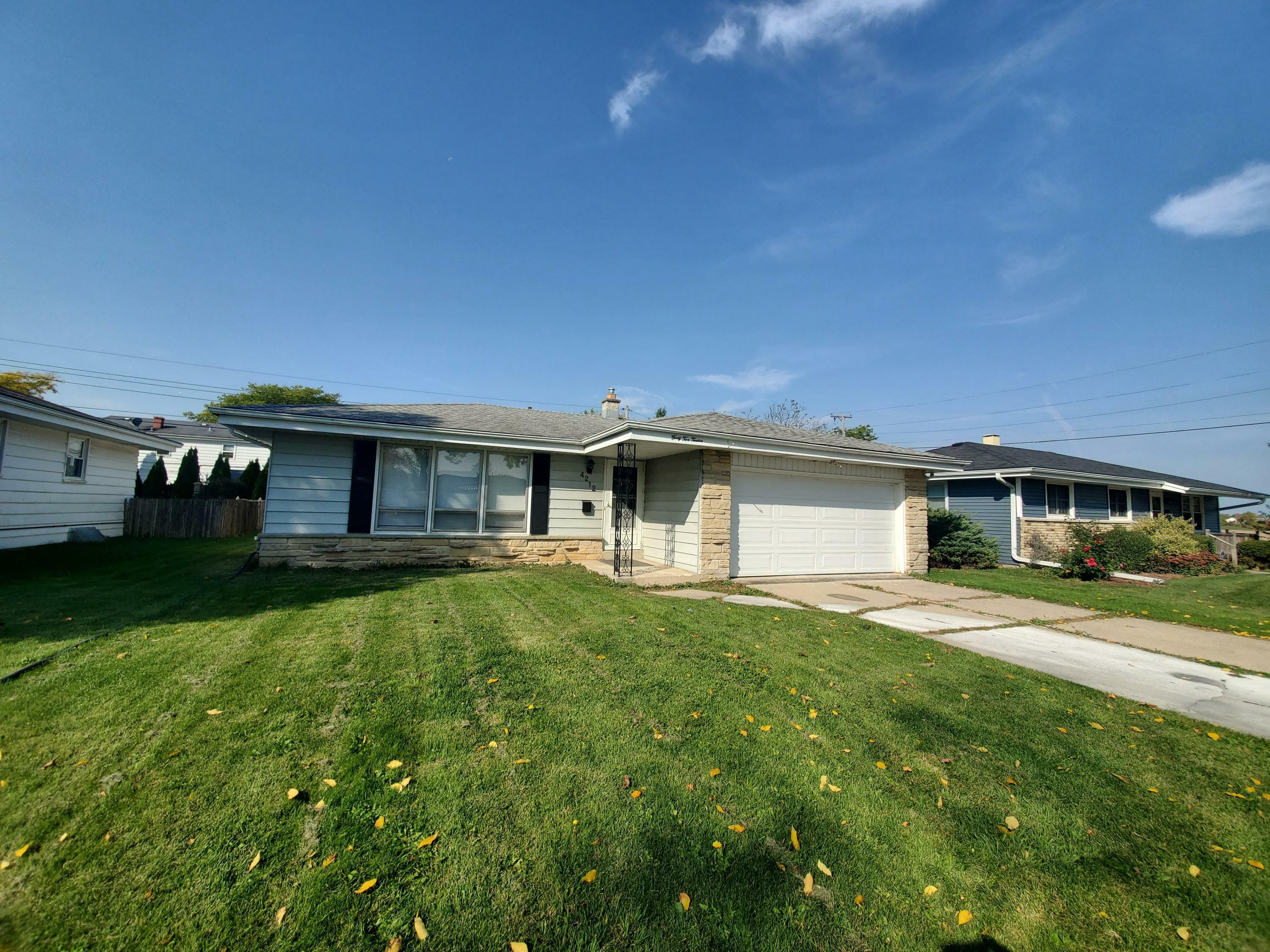 Property Photo: 4212 Lasalle St WI 53402