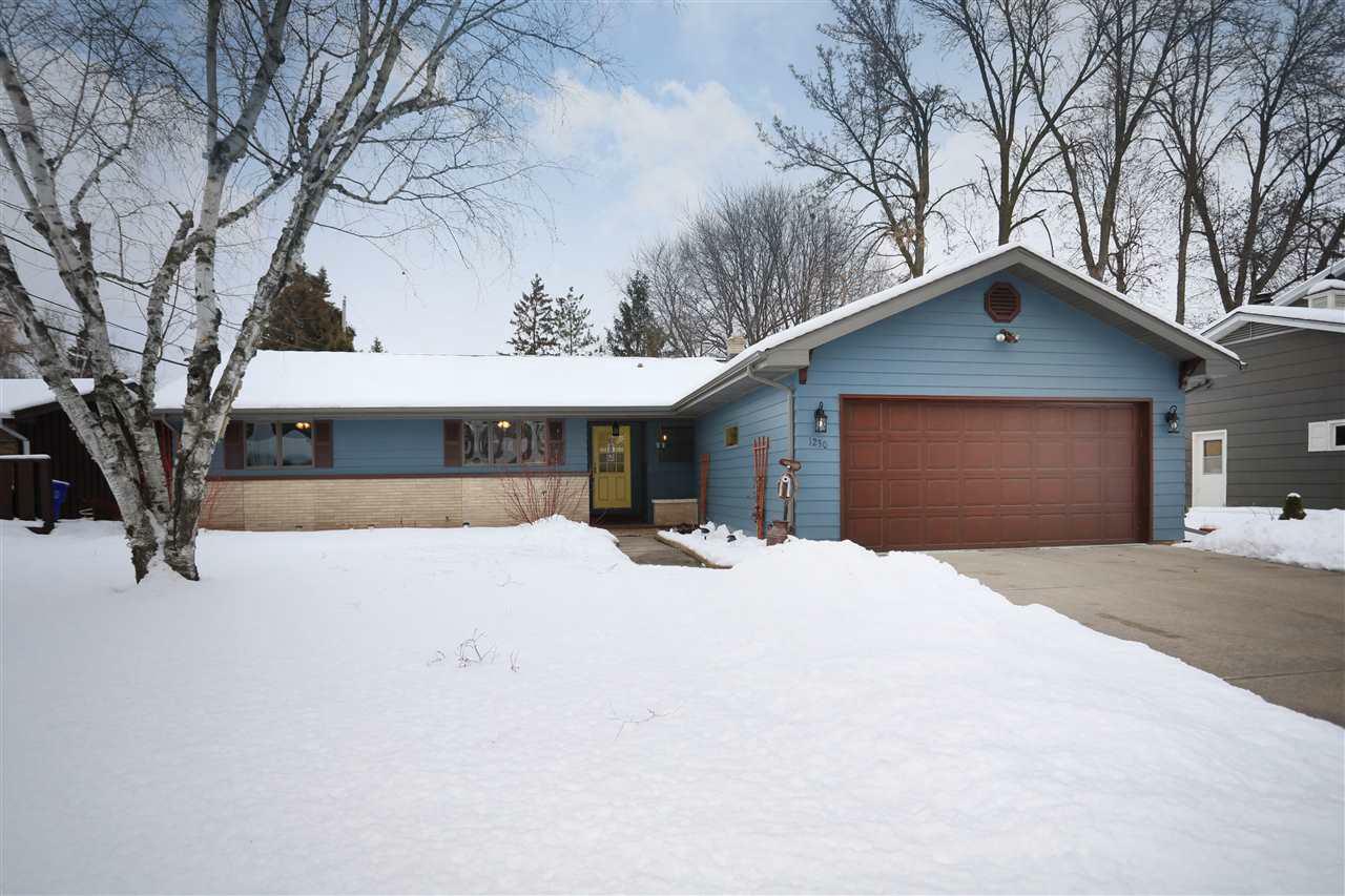 Property Photo:  1230 East Hanson Drive  WI 54915 