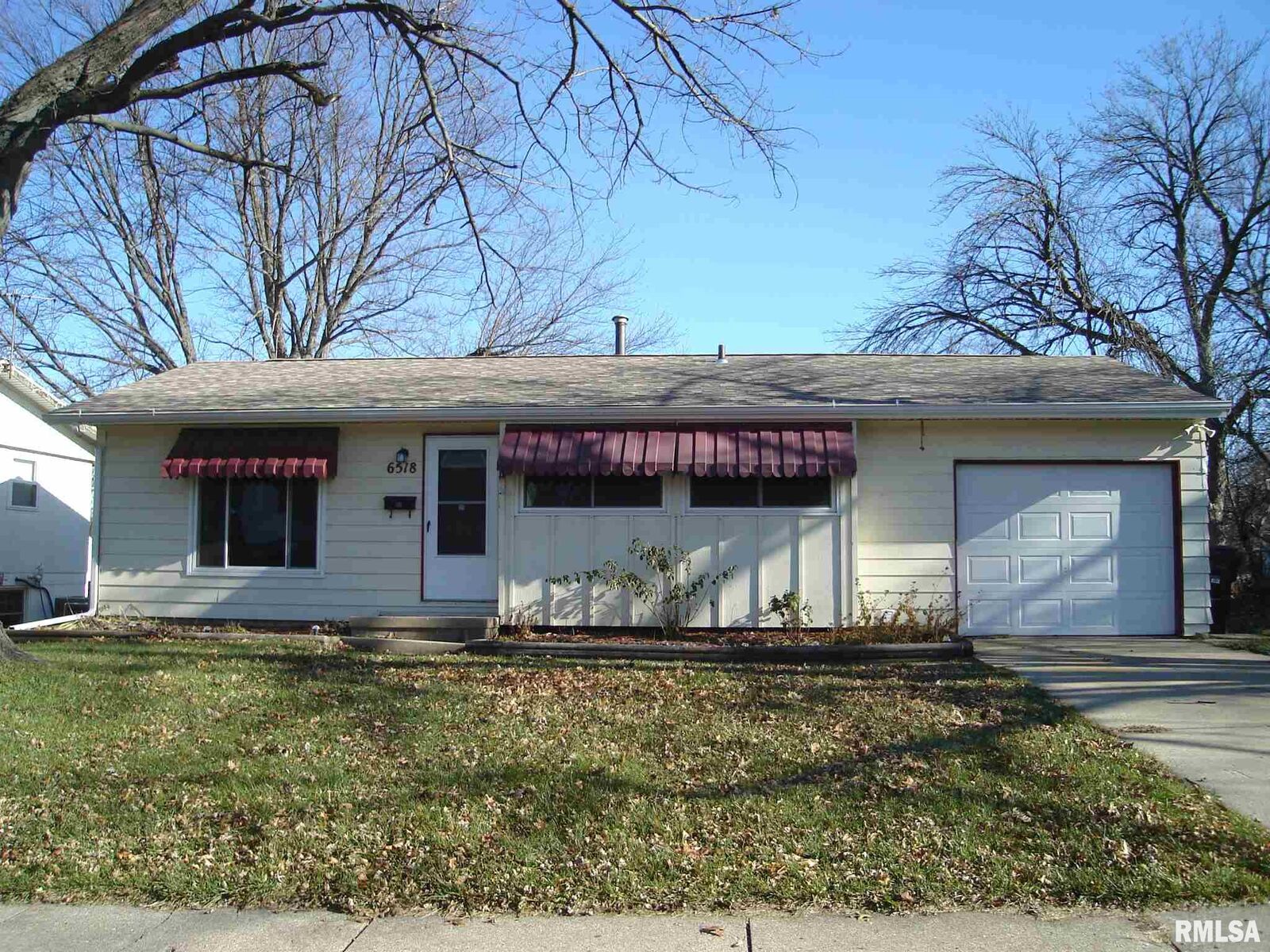 Property Photo:  6518 N Randwick  IL 61615 