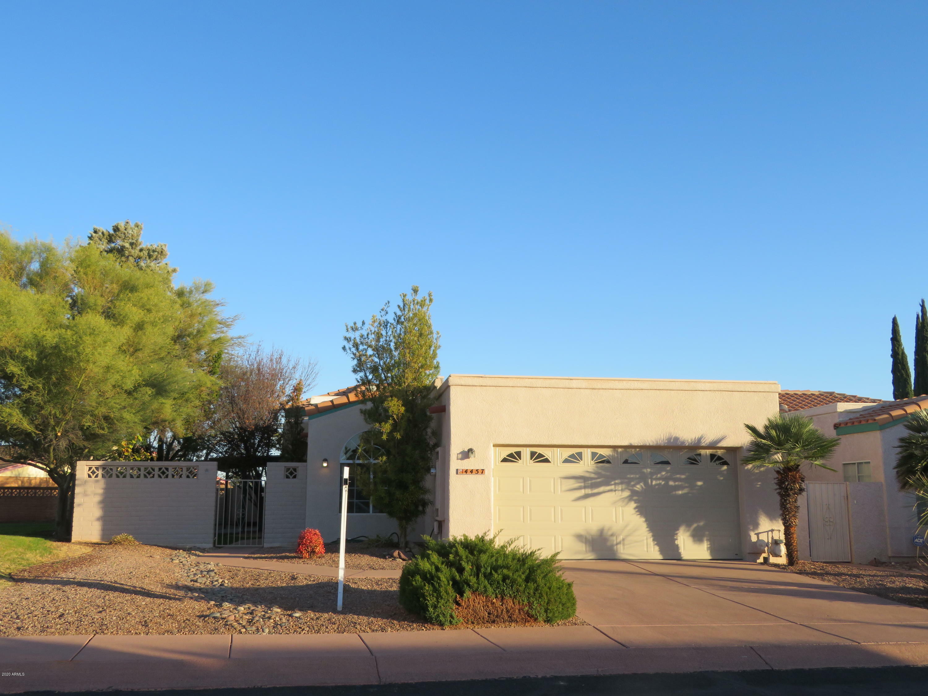 Property Photo: 4457 Desert Springs Trail AZ 85635
