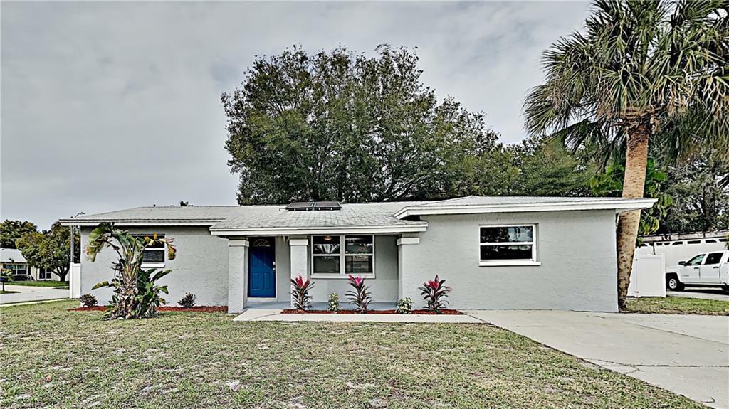 Property Photo: 2311 Fulton Way FL 33774