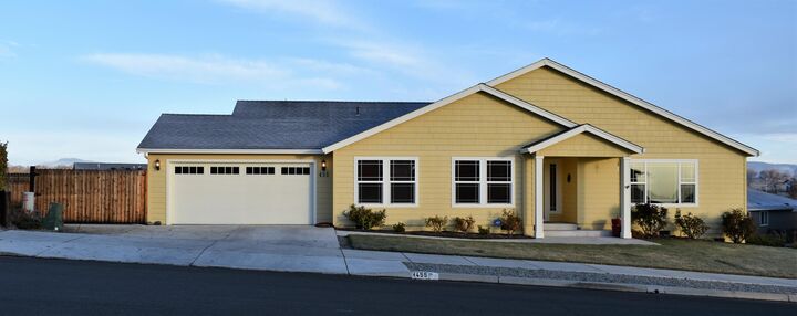 455 N Deanjou Avenue  Eagle Point OR 97524 photo