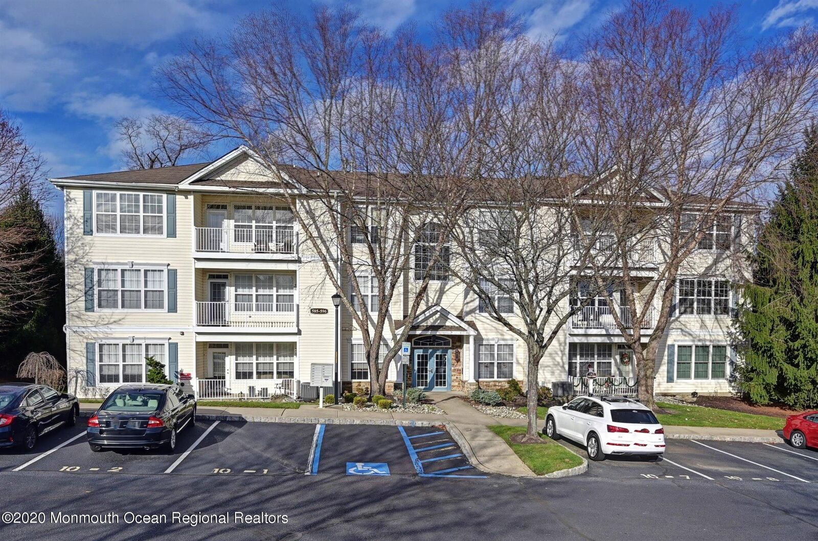 Property Photo:  595 Saint Andrews Place  NJ 07726 
