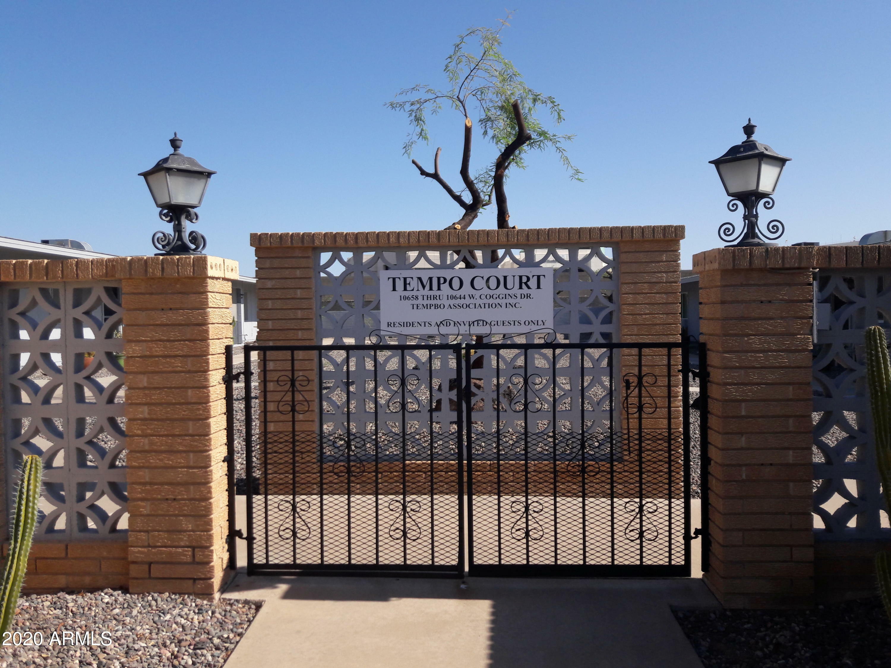Property Photo: 10648 W Coggins Drive AZ 85351