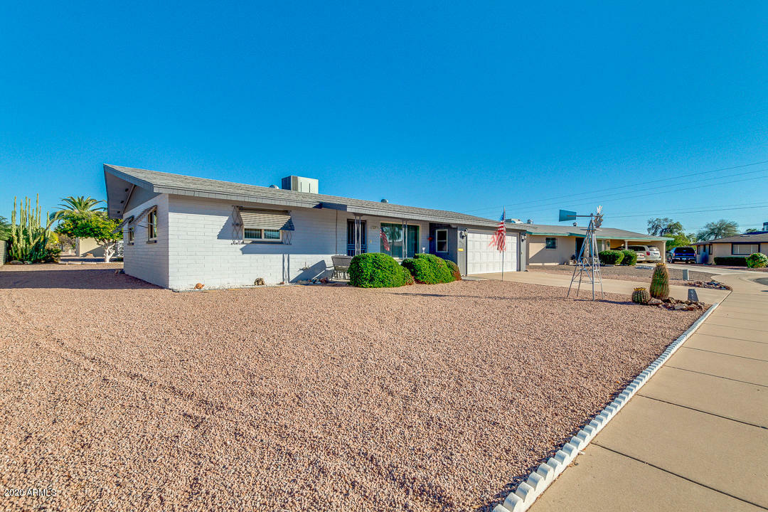 Property Photo:  621 N 63rd Place  AZ 85205 