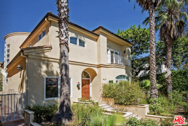 Property Photo: 843 15th St 2 CA 90403