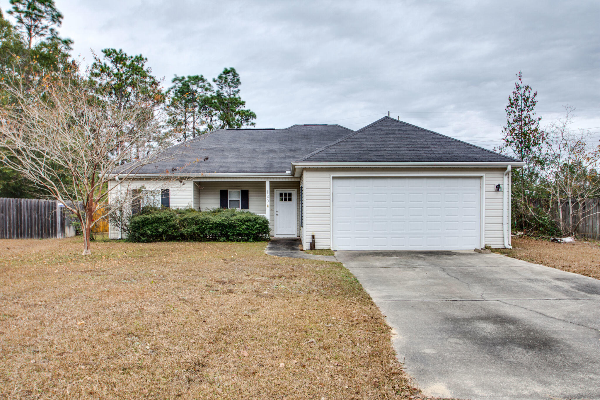Property Photo: 120 Creve Core Drive FL 32539