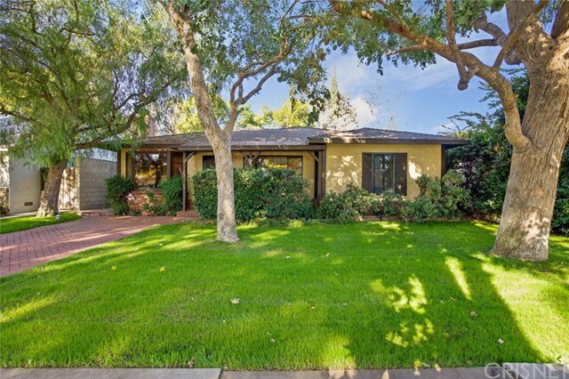 Property Photo: 13343 Friar Street CA 91401