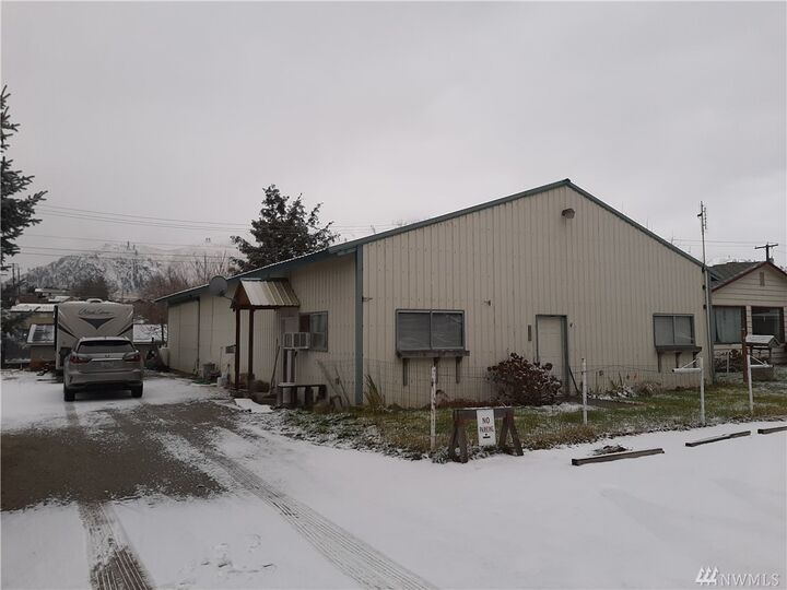 918 E Johnson Ave  Chelan WA 98816 photo