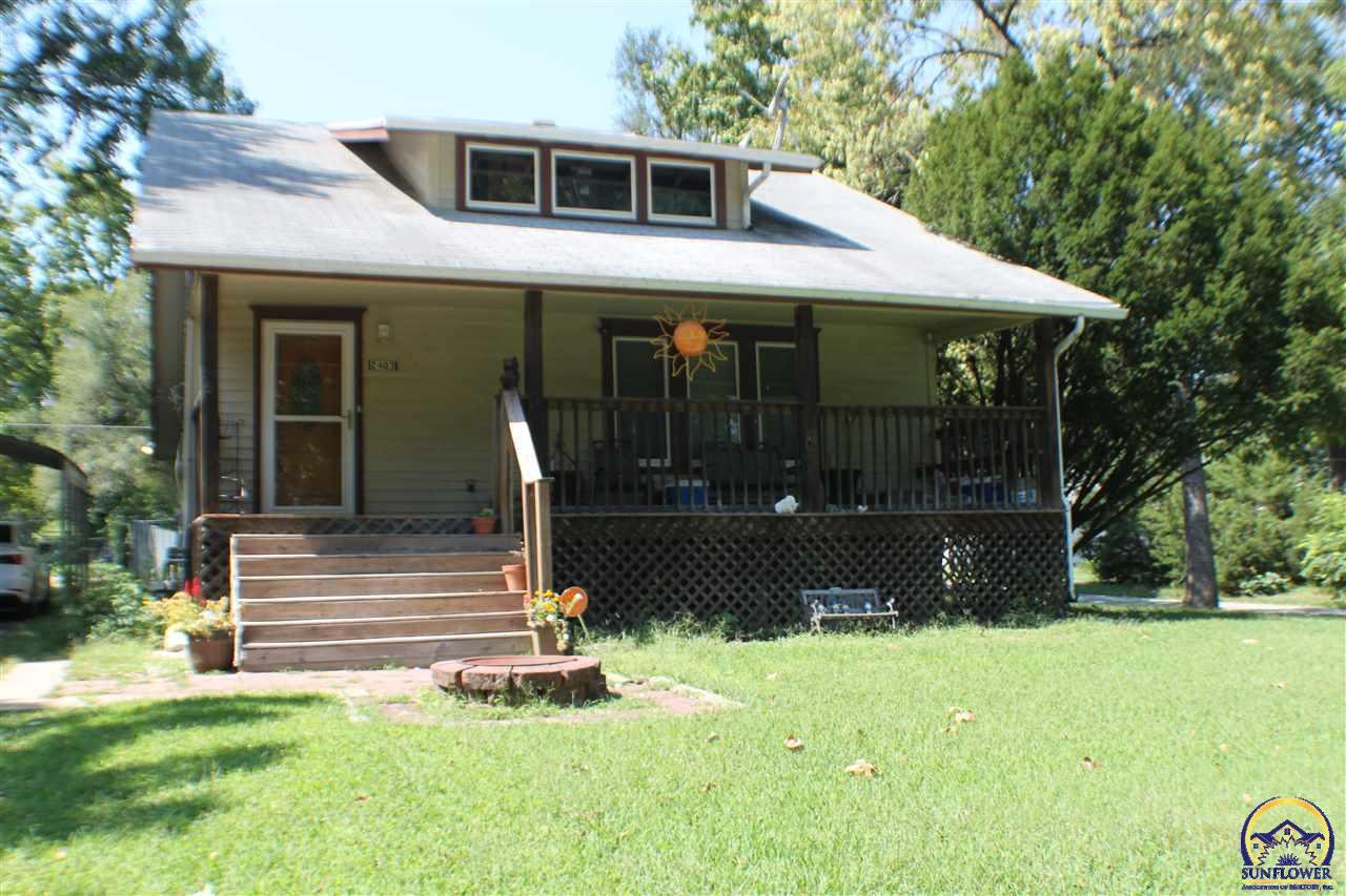 Property Photo: 2403 SE Virginia Ave KS 66605